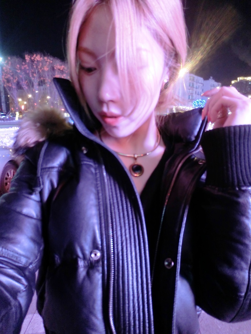 花哨尤物saisai的微博列表微女郎